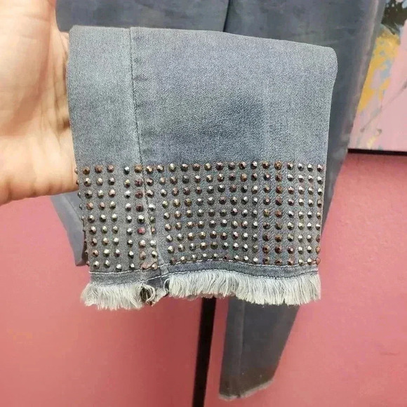 Vocal Rhinestone Bottom Jeans - Picture 3 of 5